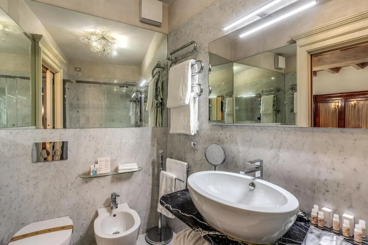 Hotel Santa Marta Suites Milan 4*,