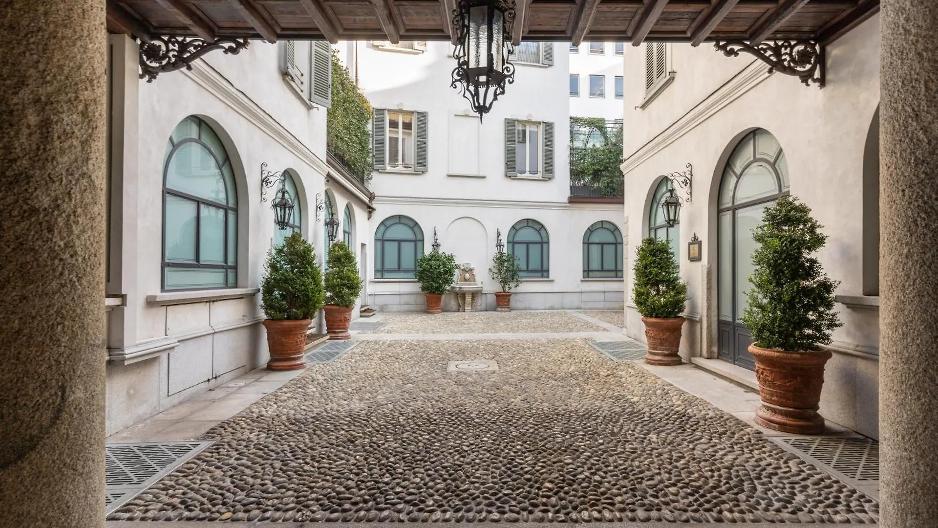 Hotel Santa Marta Suites Milan