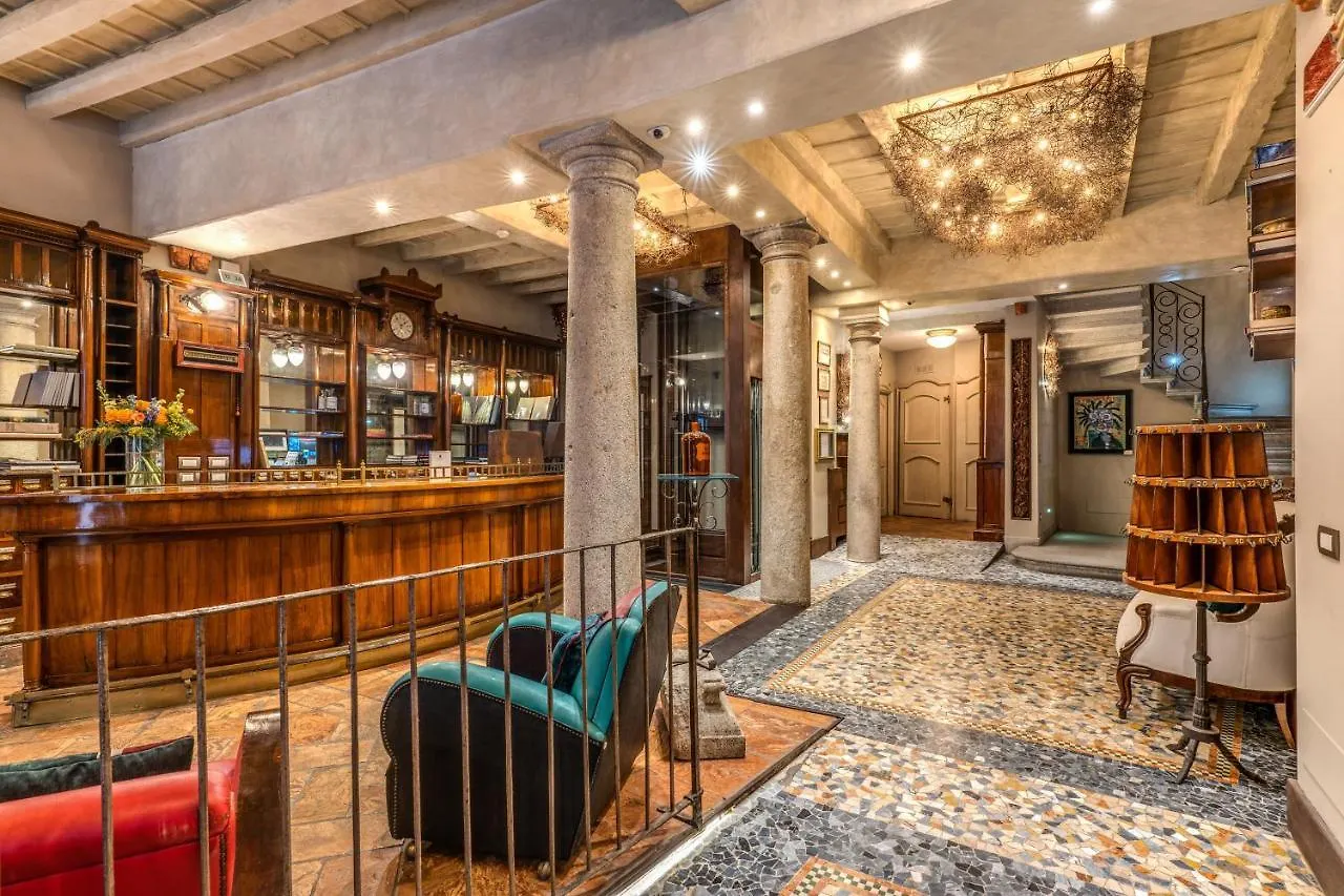 Hotel Santa Marta Suites Милан